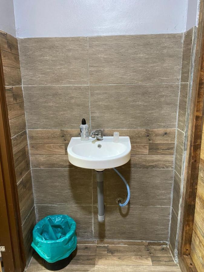 Homestay Dusun Ana Balun Слим Ривър Екстериор снимка